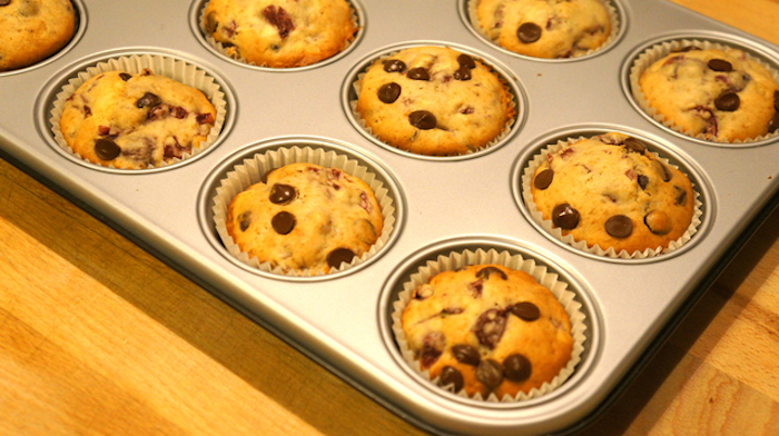 How to Fill the Cupcake Tin?